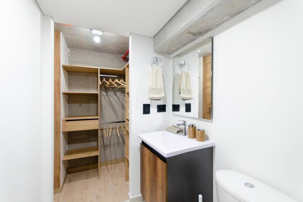 Apartamento Tipo Loft Medellín Zewnętrze zdjęcie